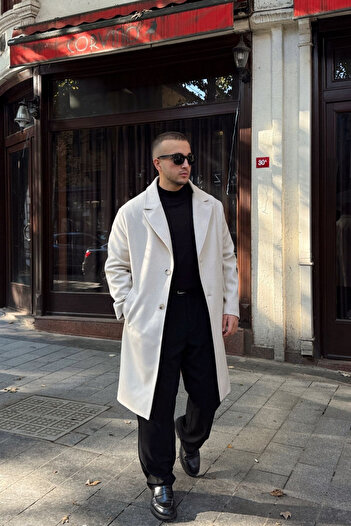 Livio Ferri Men's Regular Fit Buttoned Pocketed Winter Lined Classic Long Stamp Coat