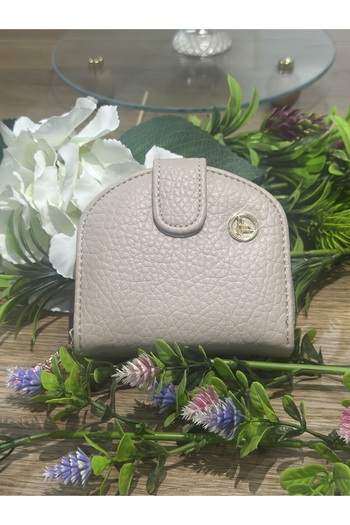 SÜNELA Stylish Wallet with Soft Leather Touch
