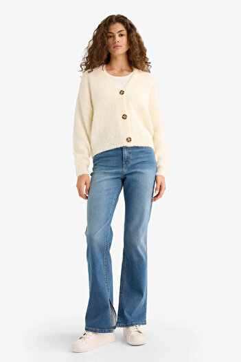 DeFacto K7886 Ecru Oversize Wide Fit V-Neck Knitwear Cardigan