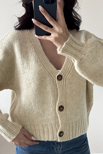 Eka Women's Beige V-Neck Cardigan 2432