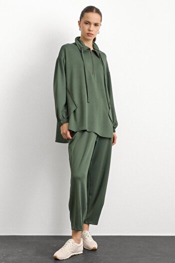 Olcay Knitted Sweat Suit with Zipper and Cup Detail Haki 9385-Tk