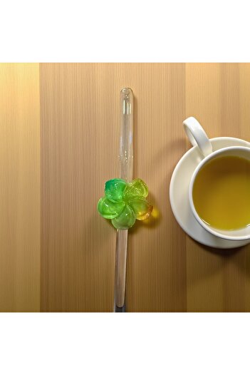 Miki & Miki Glass Pipette Colored Flower Green 1 Piece