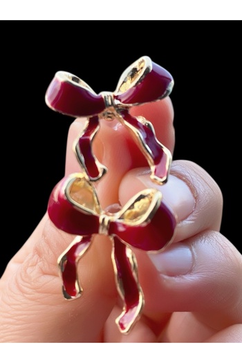 VEGALUXE Bowknot Burgundy Color Earrings