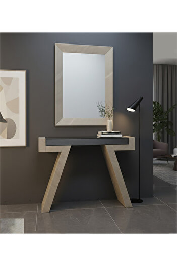 DEC45 Alternative entrance marble with black glass top