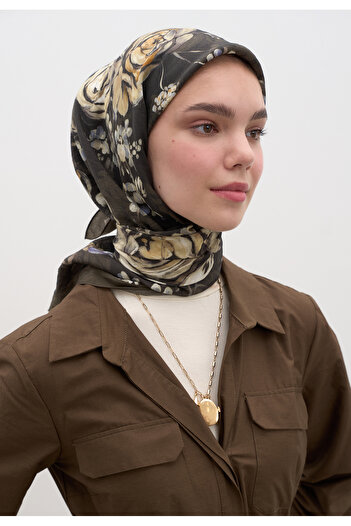 Fresh Midnight Rose Pattern Cotton Viscose Scarf Khaki
