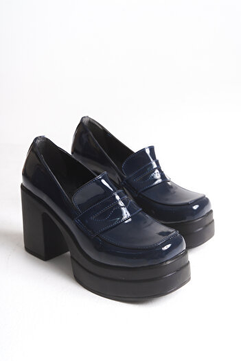 Shoesers Women's Special Design Platform Heeled Navy Blue Patent Leather Loafer Shoes