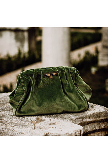 Fiolas Liv Clutch