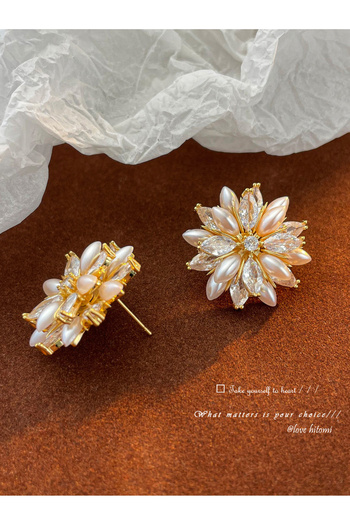 Take Two By Styli Floral Decor Earrings with Faux Pearl
