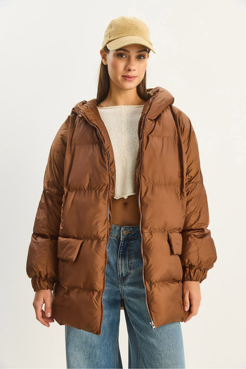 Bianco Lucci Women's Hooded Oversize Bat Sleeve Puffer Coat 60283686