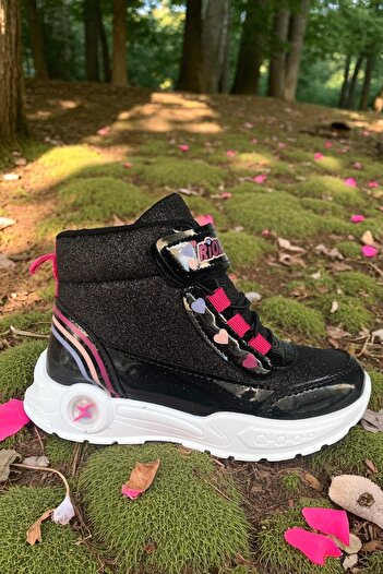 ALTUNTAŞ Girl's Winter Lighted Velcro Anatomical Sole Comfortable Boots Black Fuchsia