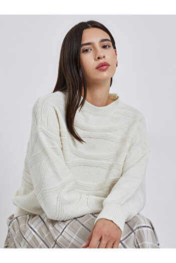 Styli White Textured Knit Oversized Sweater