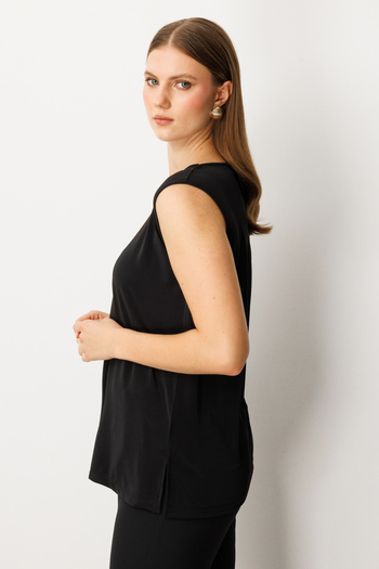 ON Women's Plus Size Collar Tulle Detailed Sleeveless Basic Blouse 61311 Black