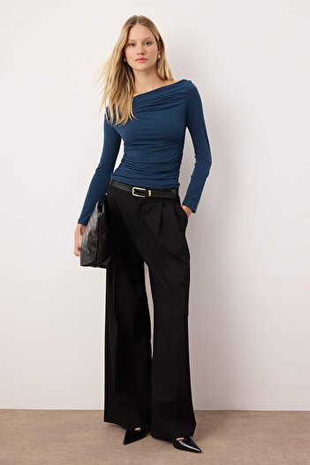 Trendyol Collection Petrol Shirring/Drape Detail Fitted/Bodycon Long Sleeve Stretchy Knitted Blouse Twoaw25Bz00248