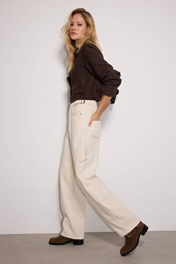 Trendyol Collection Ecru Loose Cut High Waist Carpenter Loose Baggy Jeans Twoaw24Je00308