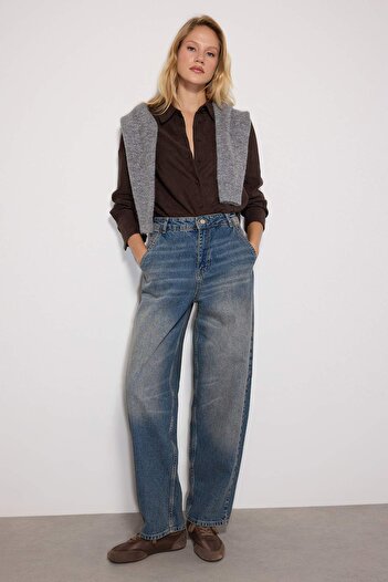 Trendyol Collection Blugi largi largi, vintage, cu talie joasă, cu efect deschis albastru închis TWOSS24JE00052