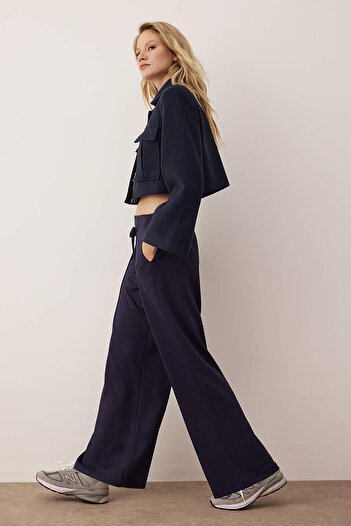 Trendyol Collection Navy Blue Wide Leg Soft Fabric Pleated Stretchy Knitted Trousers Twoaw26Pl00138