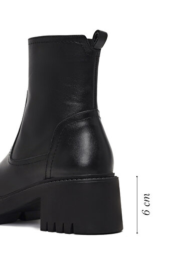 Derimod Women's Black Zippered Thick Soled Leather Boots 25Wfd230318