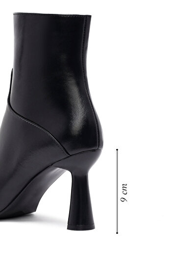 Derimod Women's Black Zippered Heeled Leather Boots 25Wfd133318