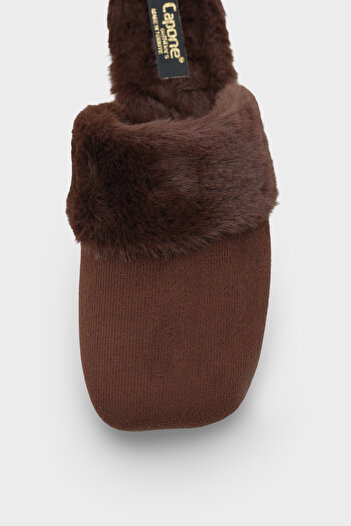 Capone Outfitters Дамски пантофи с затворени пръсти от изкуствена кожа Elyse