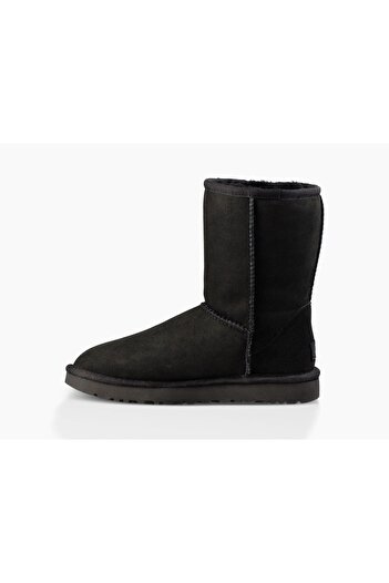 UGG KLASICKÉ KRÁTKÉ DÁMSKÉ BOTY 1016223-BLK