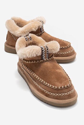 LuviShoes Γυναικείες κοντές μπότες DAREL Toprak Suede από γνήσιο δέρμα με ραμμένη γούνα