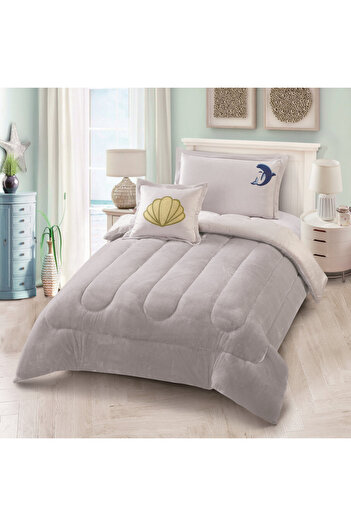 HOURS Horse Winter Children's Fur Bedspread with Velvet on Both Sides, Suitable for a Bed Size 120 x 200 cm, Consisting of 4 Pieces