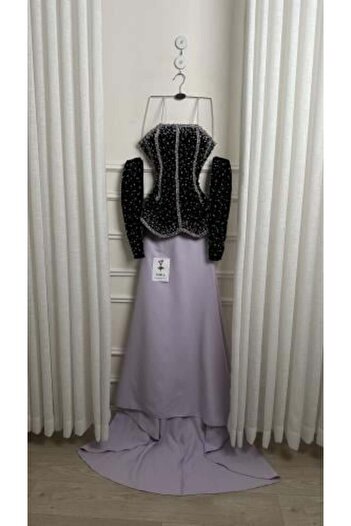 Onila Black embroidered dress with a corset