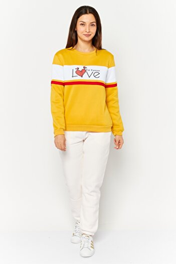 Buzz Women Crew Neck Long Sleeve Graphic Print Sweatshirts, Yellow/ White/ Red