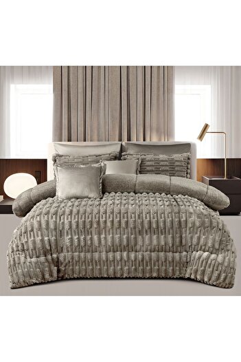 Moon Winter double bedspread, striped with small square designs, size 240 x 260