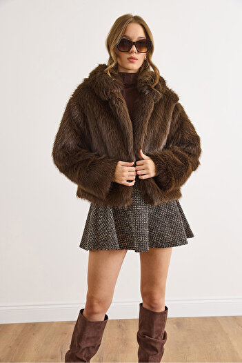 Olalook Women's Brown Hooded Agraf Closure Short Faux Fur Coat Kbn-19000016