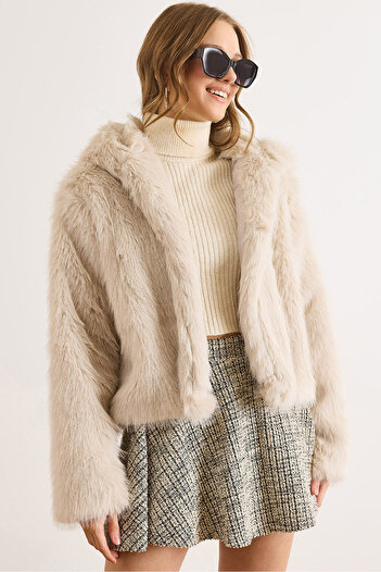 Olalook Women's Ecru Hooded Agraf Closure Short Faux Fur Coat Kbn-19000016
