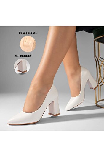 BMoD Women's white shoes with a chunky heel and pointed toe MOD10962