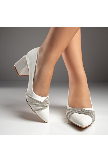 BMoD Women's white shoes with a chunky heel MOD11735