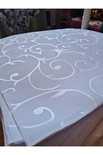 Kotys Design White brocade napkin - circle (spiral) pattern (melci)