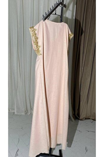 Onila Ayouch dress
