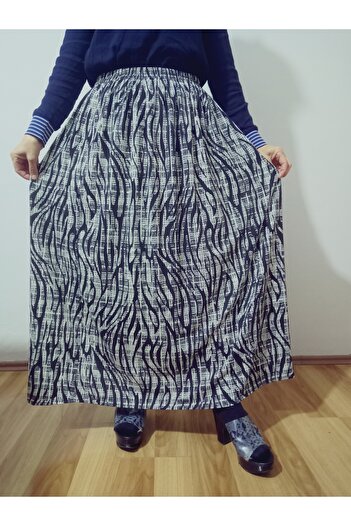 hoaryage Elastic Waist Patterned Winter Medium Thickness Combed Cotton Fabric Maxi Length Mother Skirt, Prayer Skirt Size 38-50