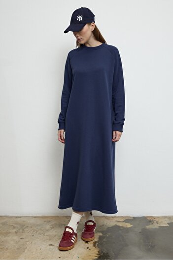 QANU Nora Sweatshirt Dress Navy Blue