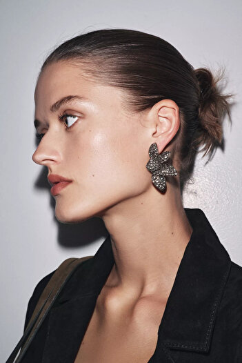 SU PERİSİ TAKI BİJUTERİ Fan Flower Stone Earrings