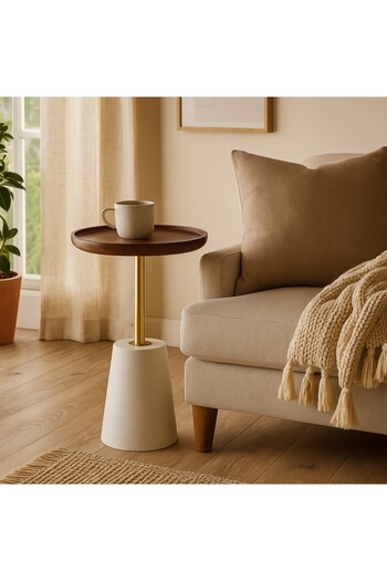 Vi Markets An elegant side table that combines a refined wooden top with a marble base with a luxurious gold finish.