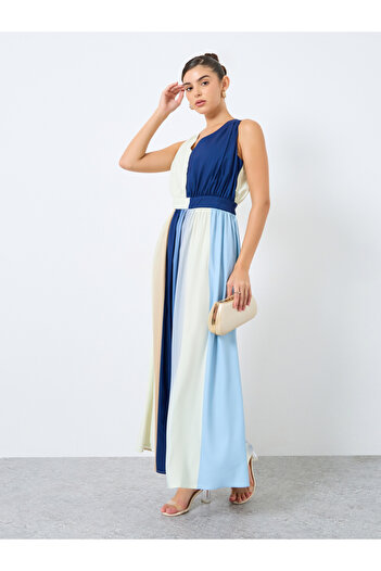 Styli Women Color Block Maxi Dress