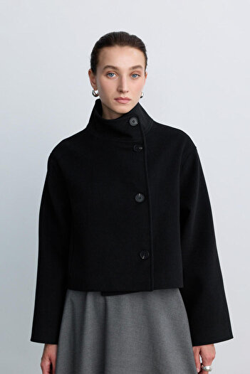 BE BLUE Black Stand-Up Collar Short Coat