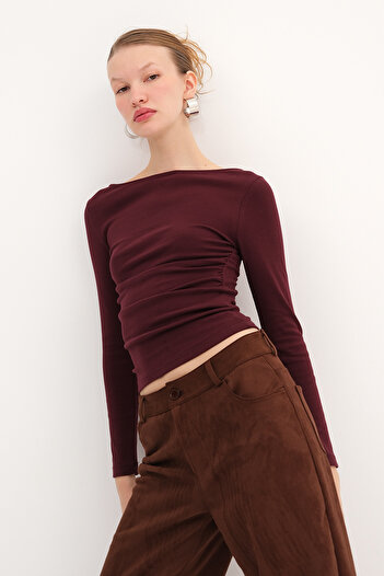 Addax Long Sleeve Blouse with Gathered Sides B18536