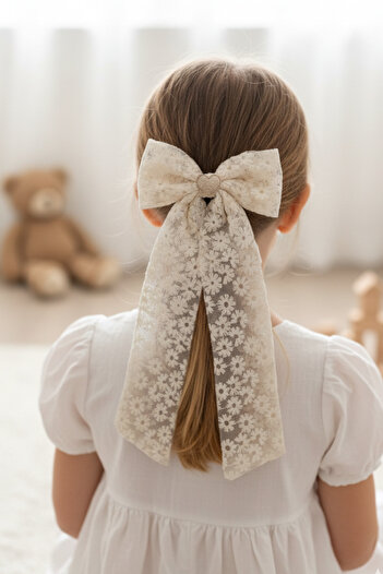 chipiques Mini Cicek Embroidered Ecru Lace Tulle Tail Long Ballerina Clip Buckle
