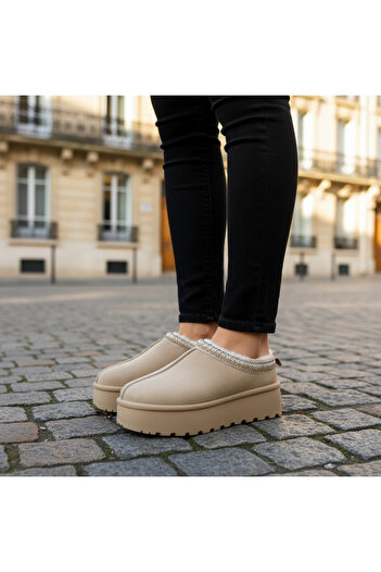 Lush Fashion Women's Fur-lined Suede Loafers Code: VL242P (K0)