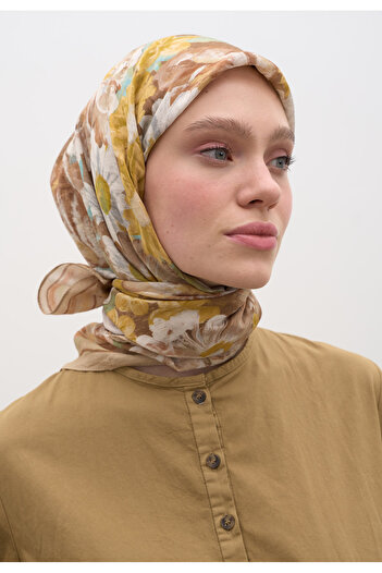 Fresh Jasmine Joy Design Cotton Viscose Scarf Beige