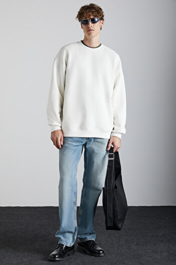 GRIMELANGE Stephan Men's Soft Fabric Organic Cotton Oversize Fit Round Neck Ecru Sweatshirt