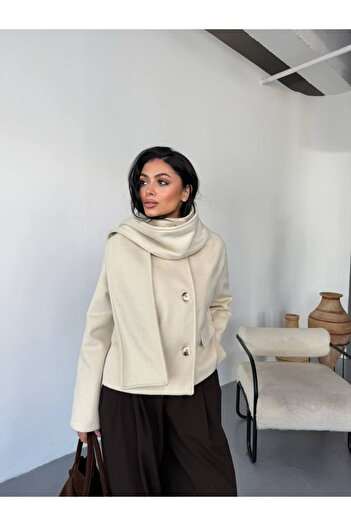 owwon Women's Buttoned Cashmere Coat with Scarf
