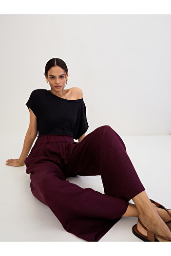 Femmella By Styli Burgundy Wide Leg Pleat Detail Pants