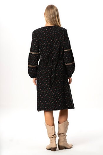 Eliş Şile Bezi Long Sleeve Nurperi Flannel V-Neck Patterned Winter Midi Dress Black Syh