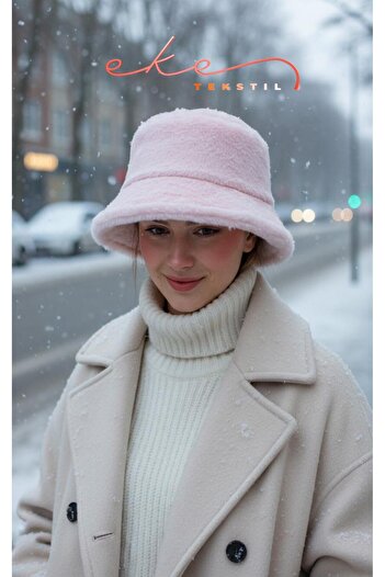Eke Tekstil Women's Plush Bucket Hat in Powder Color